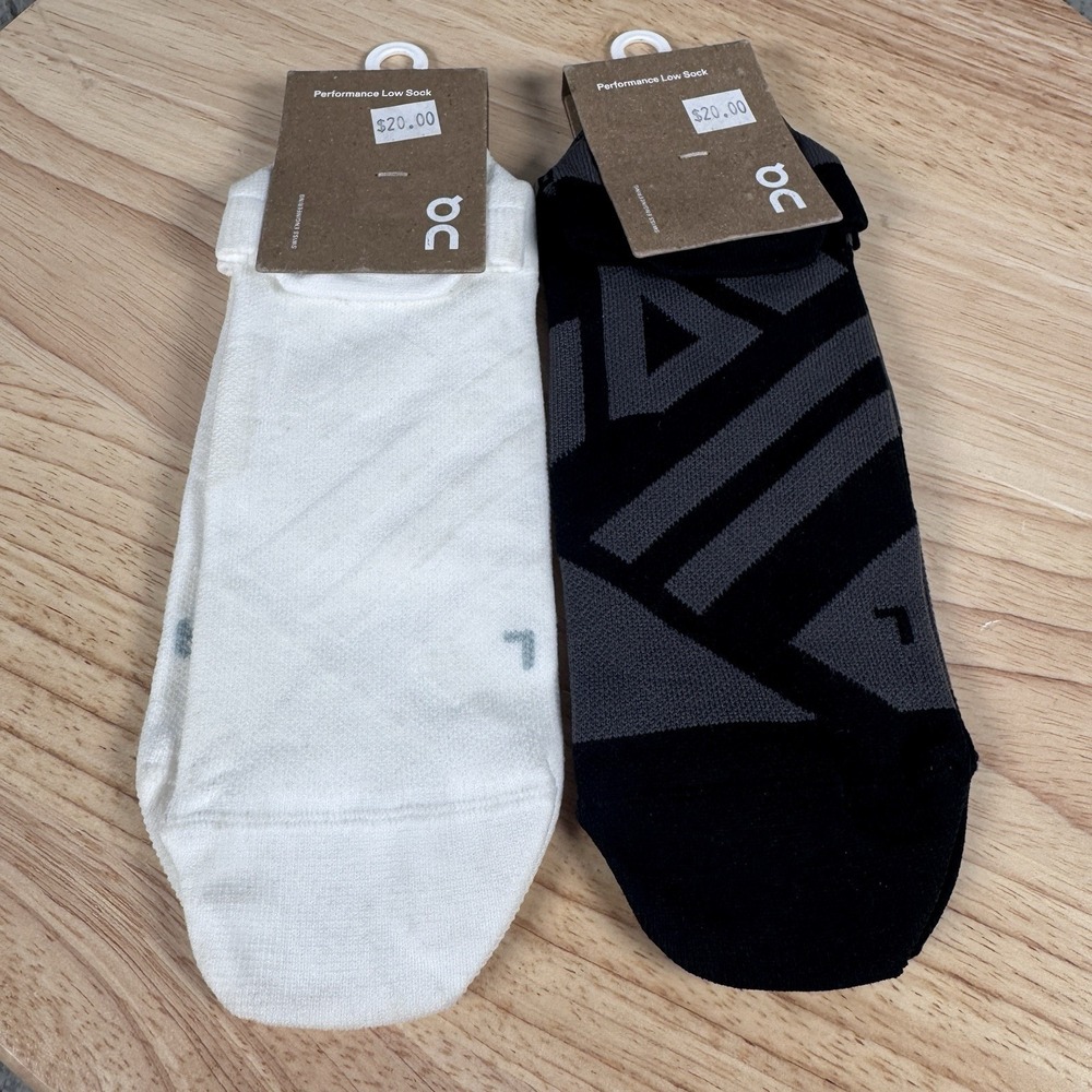 2 On Cloud Performance Low Mens Size Large 10-11 White Black Mesh Running Socks